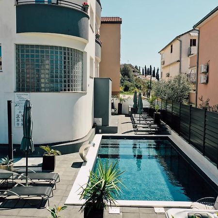 Holiday Apartments Amarilis Pakostane Luaran gambar